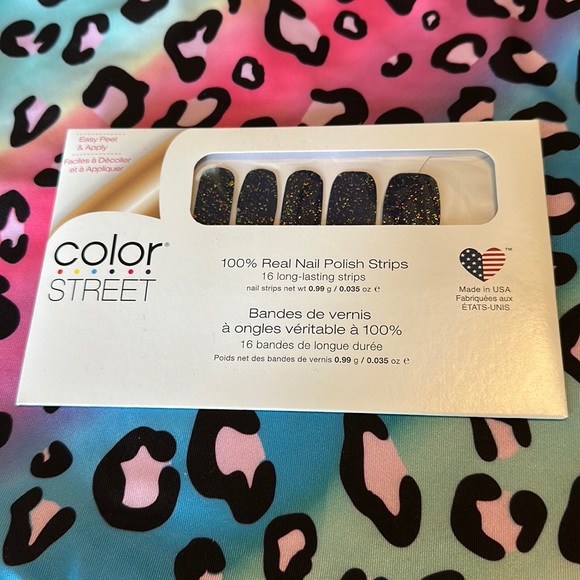 Colorstreet - Picture 1 of 1